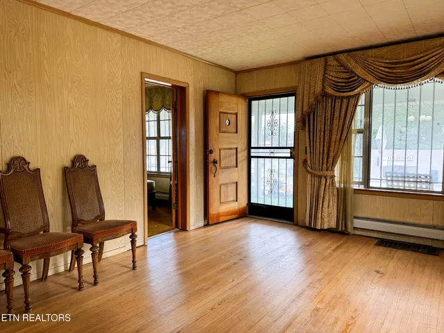 $220,000 | 18741 Alberta Street, Oneida, TN 37841