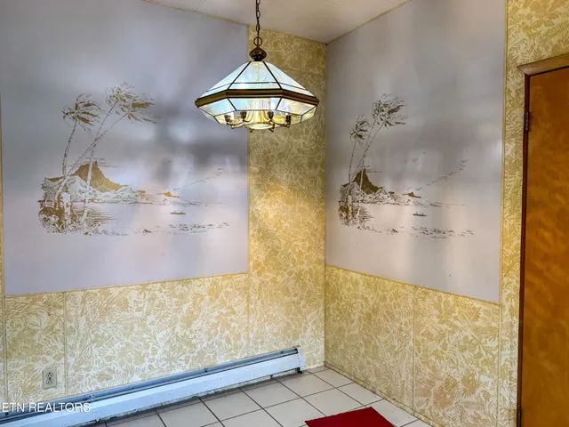 $220,000 | 18741 Alberta Street, Oneida, TN 37841