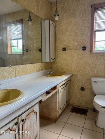 $215,000 | 18741 Alberta Street, Oneida, TN 37841