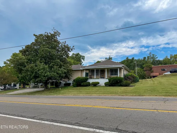 $215,000 | 18741 Alberta Street, Oneida, TN 37841