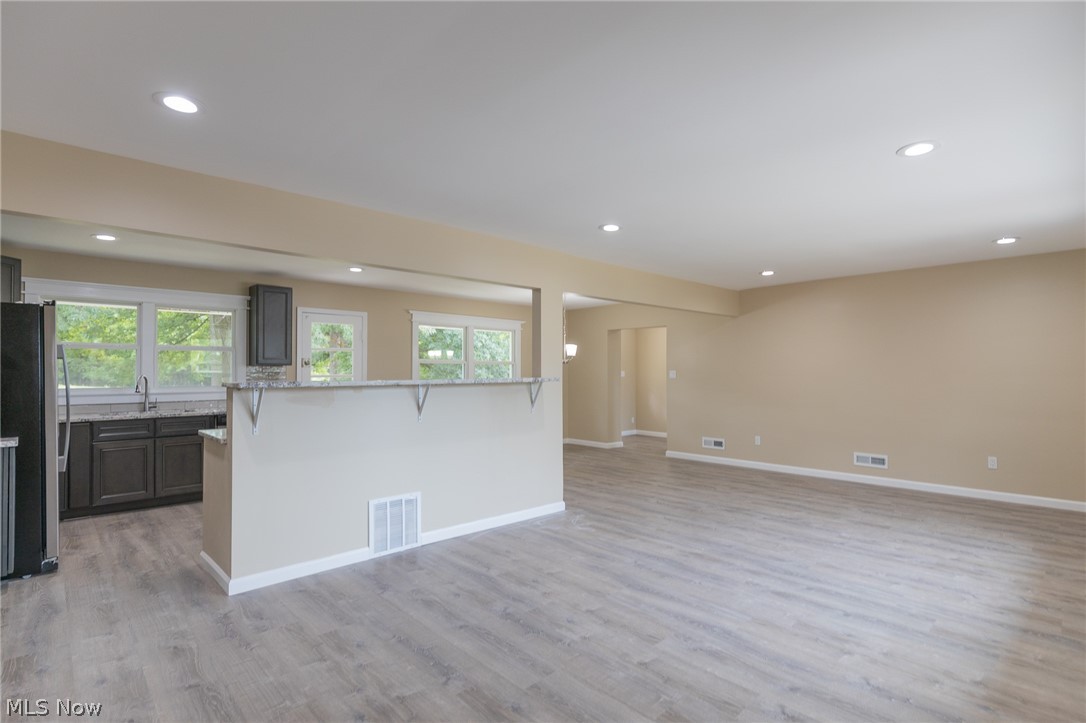9603 West Pleasant Valley Road Parma, OH 44130 - Photo 3 of 35 Gallery Image 3