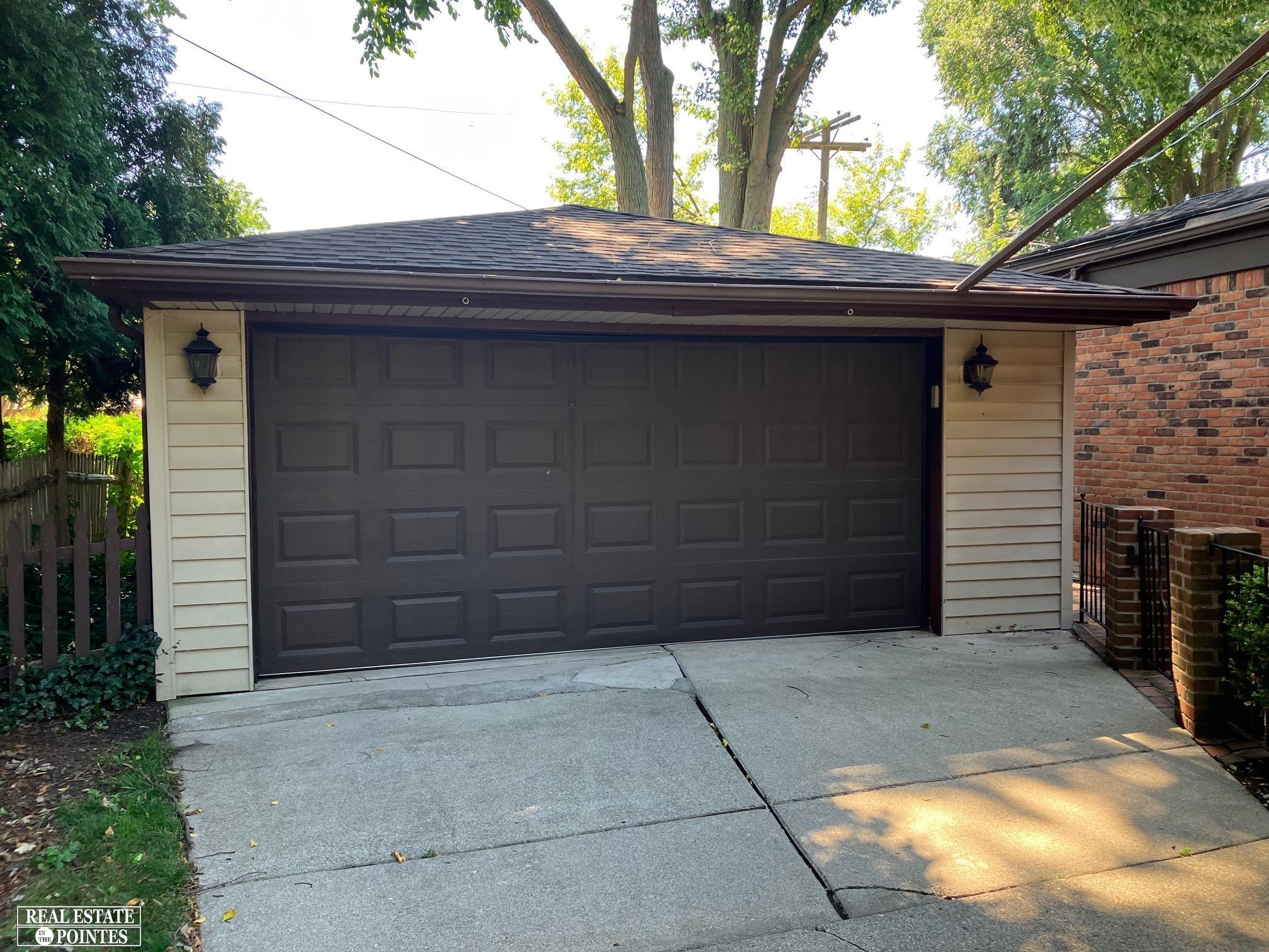 305 Kerby Road Grosse Pointe Farms, MI 48236 - Photo 35 of 40