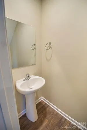 $2,000 | 2038 Pippen Avenue, Charlotte, NC 28215