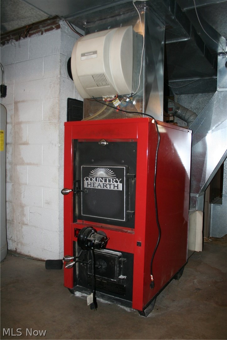 22280 Foster Road Wellington, OH 44090 - Photo 34 of 35 Wood Furnace