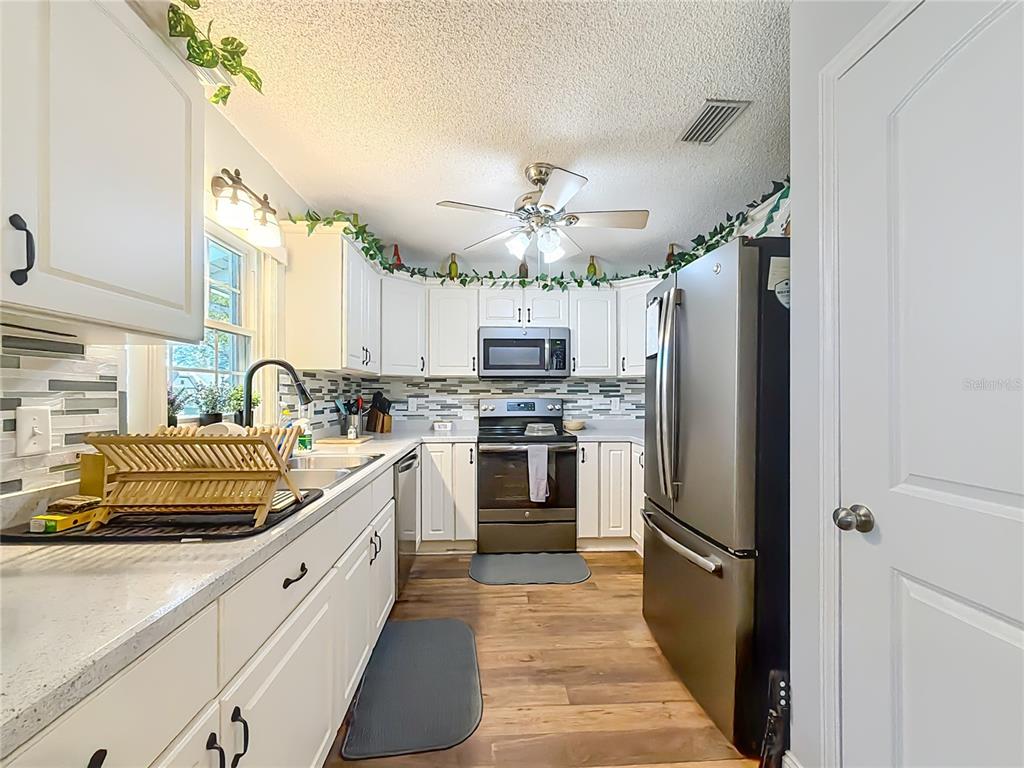 9330 Southwest 84th Terrace, Unit C Ocala, FL 34481 - Photo 19 of 55