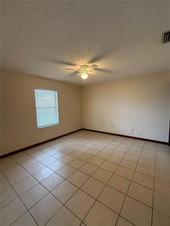 14 Pine Radiel Ocala, FL 34472 - Photo 9 of 10 a view of an empty room