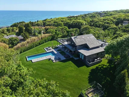 $9,790,000 | 6 Tara Road, Montauk, NY 11954