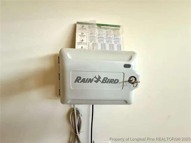 a picture of a bathroom