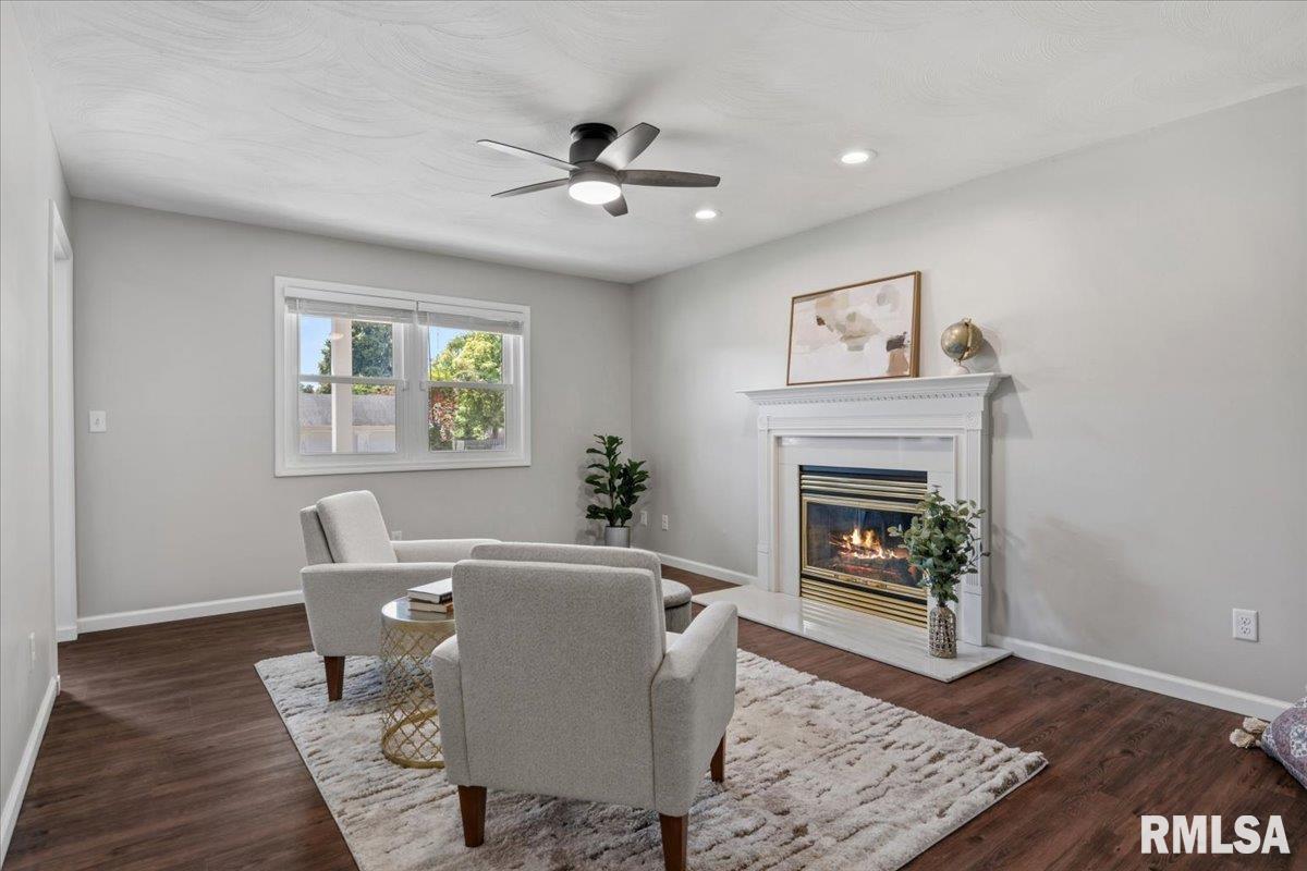408 Golf Road Springfield, IL 62704 - Photo 23 of 60