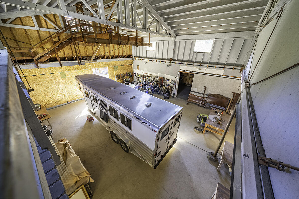 255 Davidson Road Williams, OR 97544 - Photo 46 of 82 Barn Interior