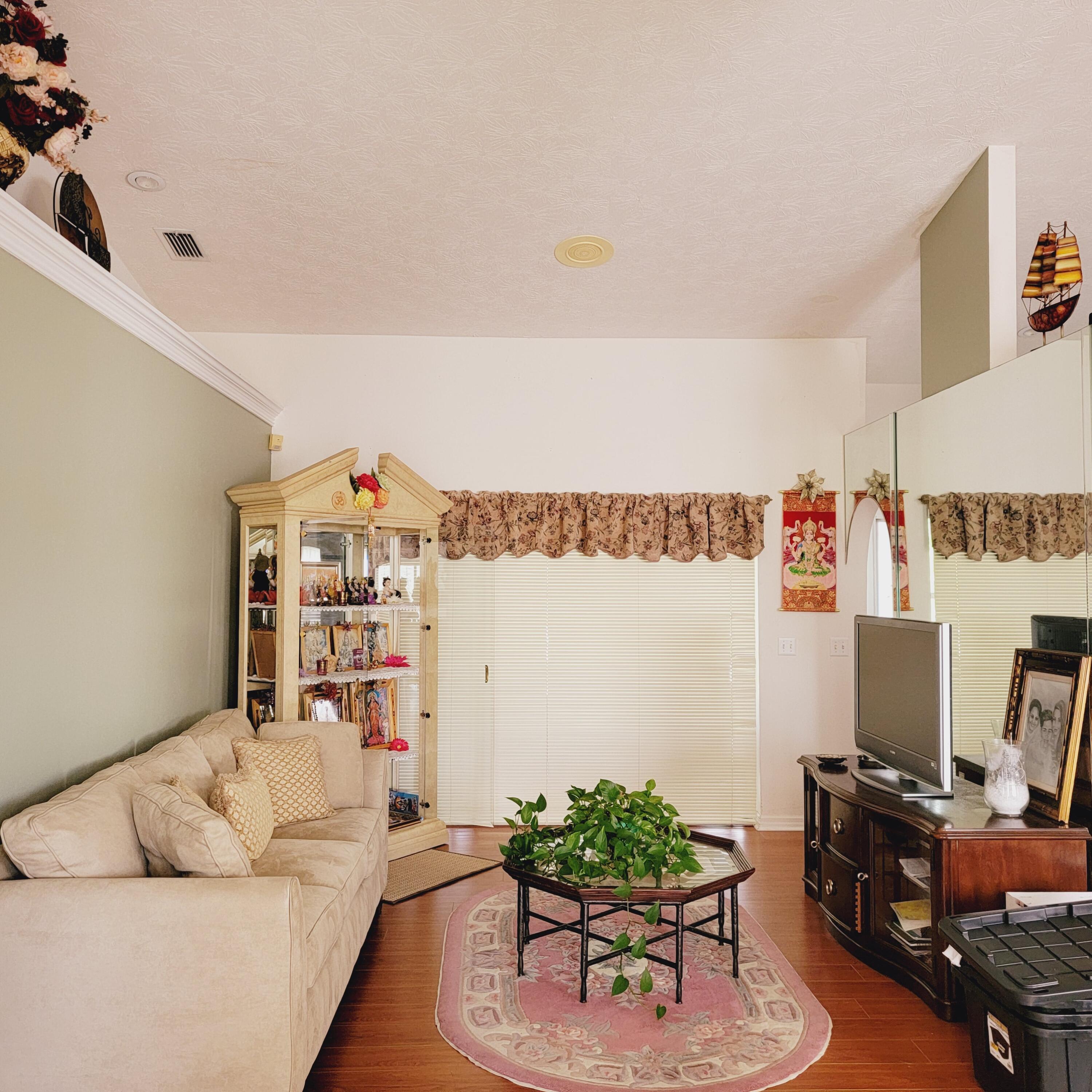 3513 Southwest Macon Road Port St. Lucie, FL 34953 - Photo 4 of 7 20220330_170219