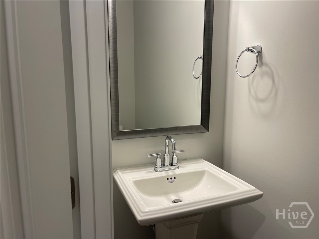 176 Champlain Drive Pooler, GA 31322 - Photo 8 of 22 Powder Bath