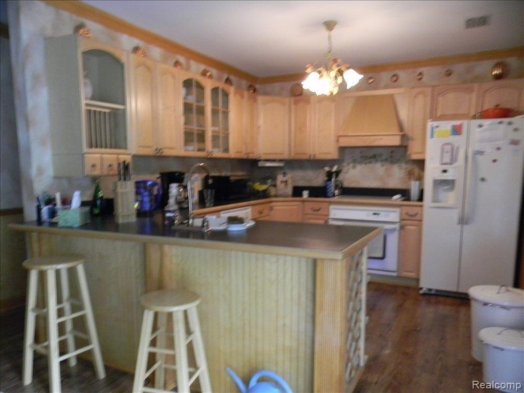 125 Wimpole Drive Rochester, MI 48309 - Photo 9 of 20 snack bar