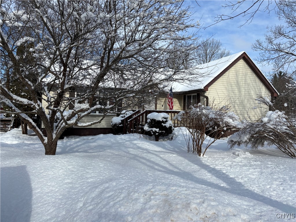 Welcome HOME to 452 County Route 28 in Pulaski, To