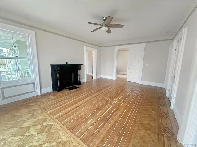 $3,250 | 611 Main Street, Unit B, Greenport, NY 11944