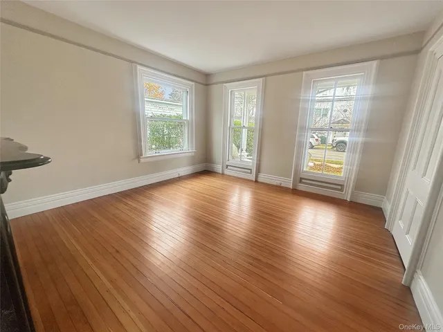 $3,250 | 611 Main Street, Unit B, Greenport, NY 11944