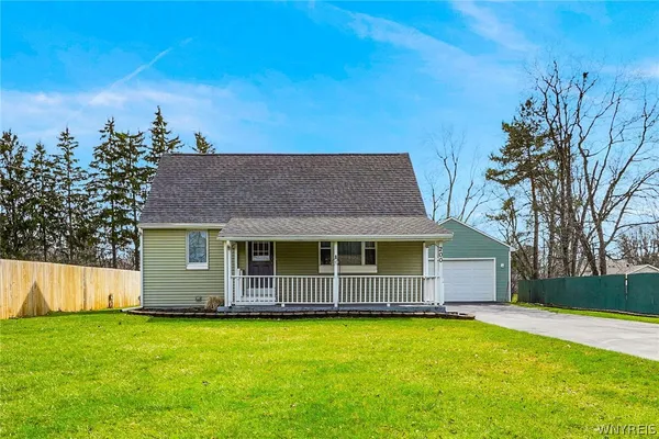 $349,900 | 200 Queensway Road, Elma, NY 14059