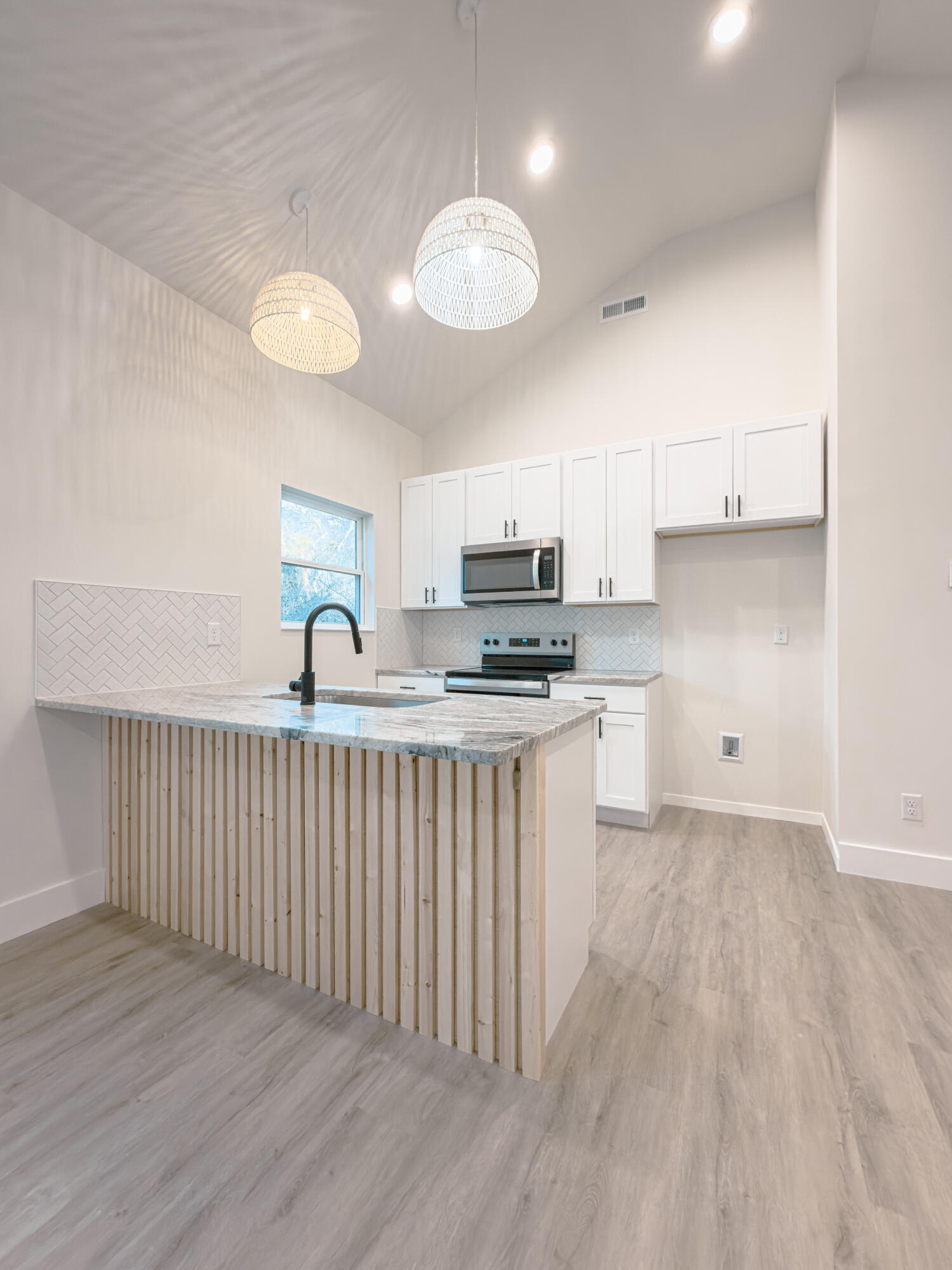 910 Line Street Chattanooga, TN 37404 - Photo 13 of 33 16-IMG_1497