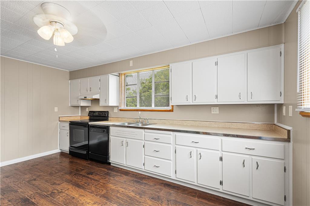 15 Maple Street Ellsworth, PA 15331 - Photo 12 of 29 Gallery Image 12