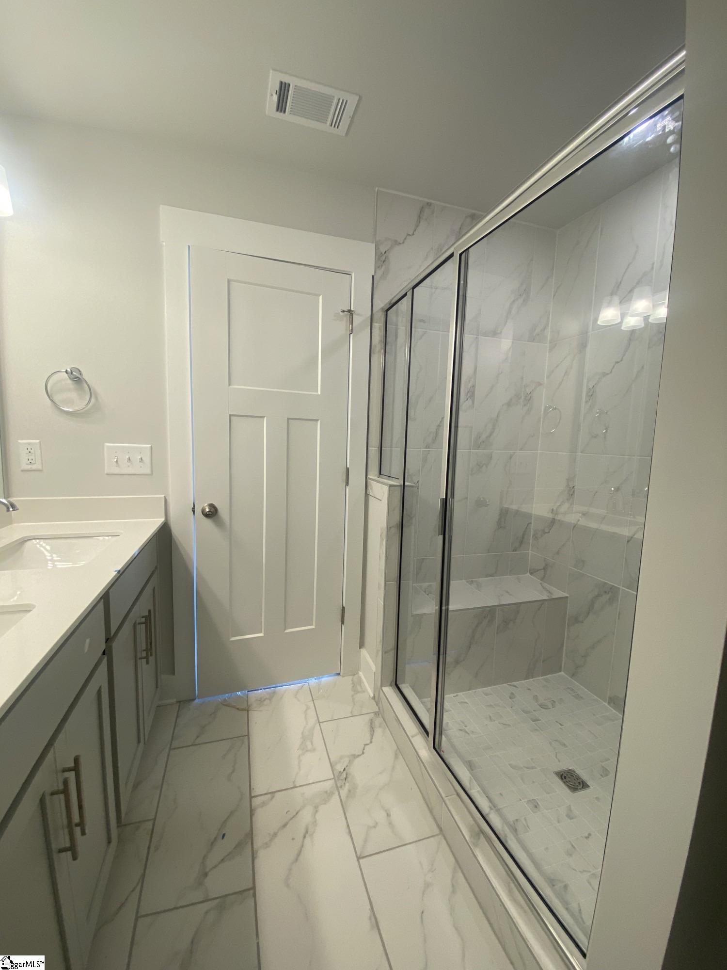 17 Starlake Road Simpsonville, SC 29681 - Photo 14 of 15 Gallery Image 14