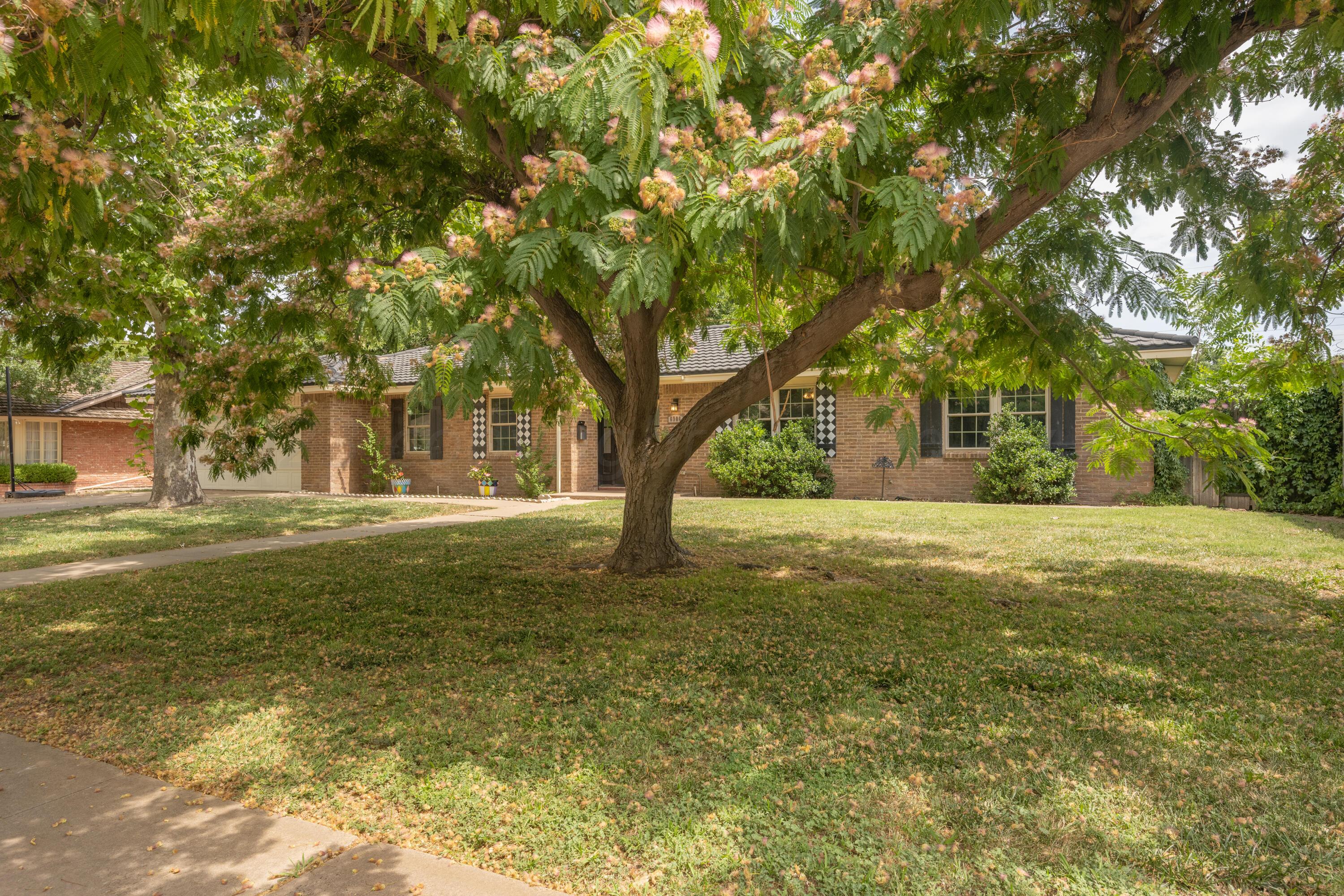 6906 Calumet Road Amarillo, TX 79106 - Photo 4 of 29 front 2