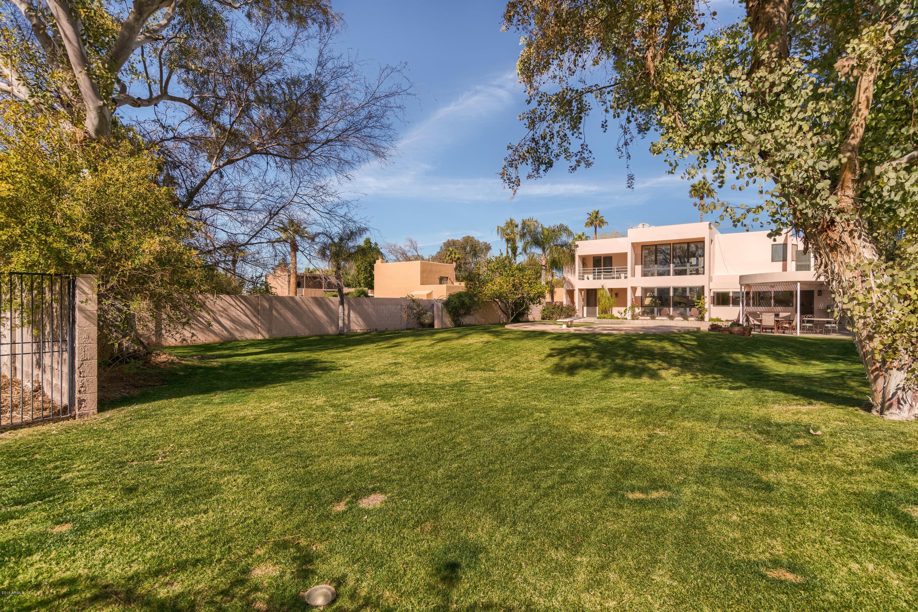 2045 East Bethany Home Road Phoenix, AZ 85016 - Photo 26 of 30 Large, Grassy Yard