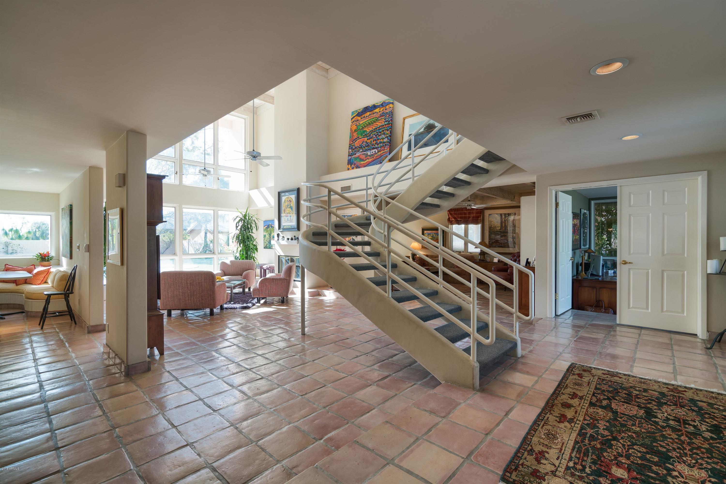 2045 East Bethany Home Road Phoenix, AZ 85016 - Photo 6 of 30 Entry Foyer
