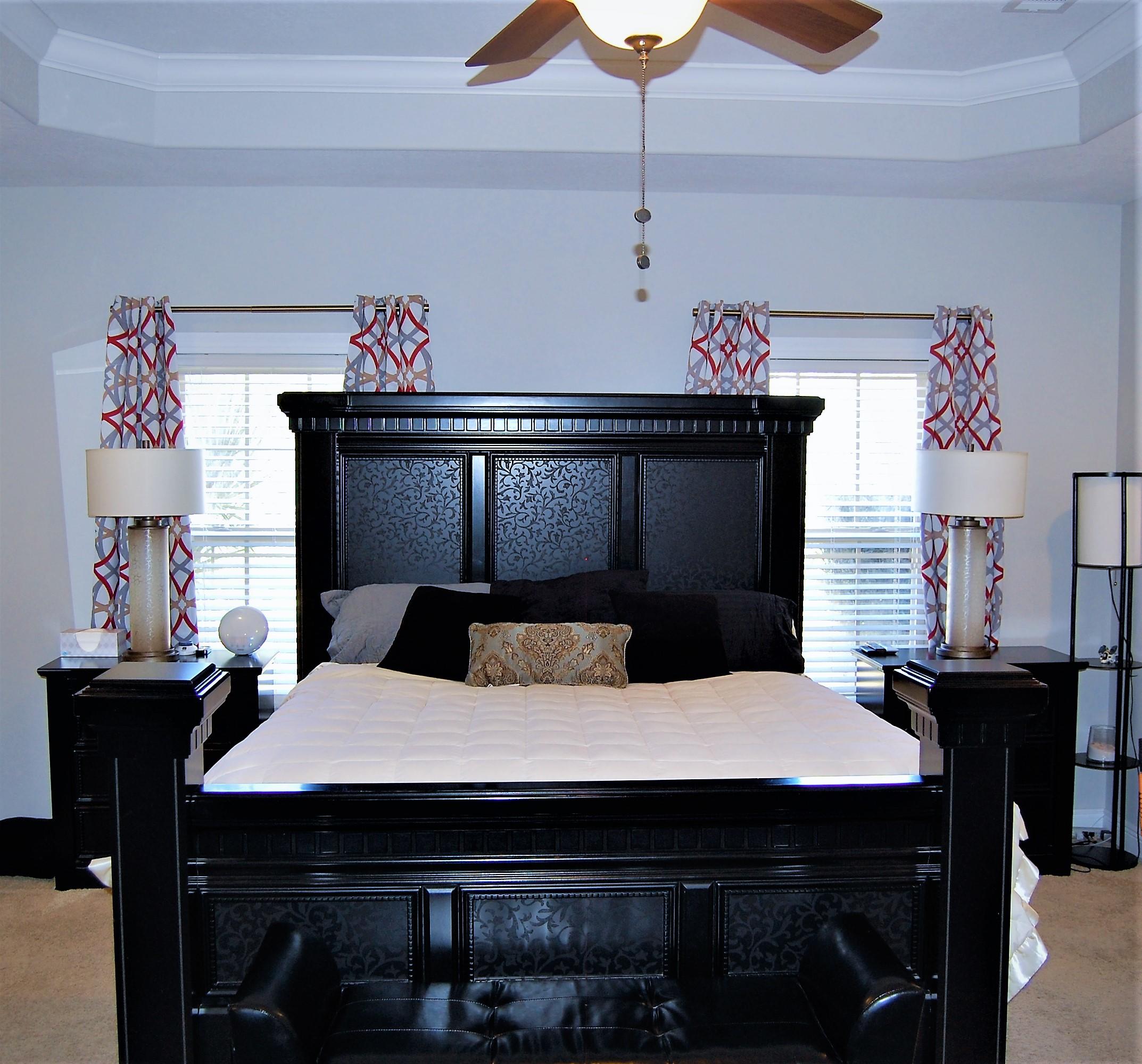 2497 Crescent Road Navarre, FL 32566 - Photo 24 of 51 a kitchen with a table chairs and a stove