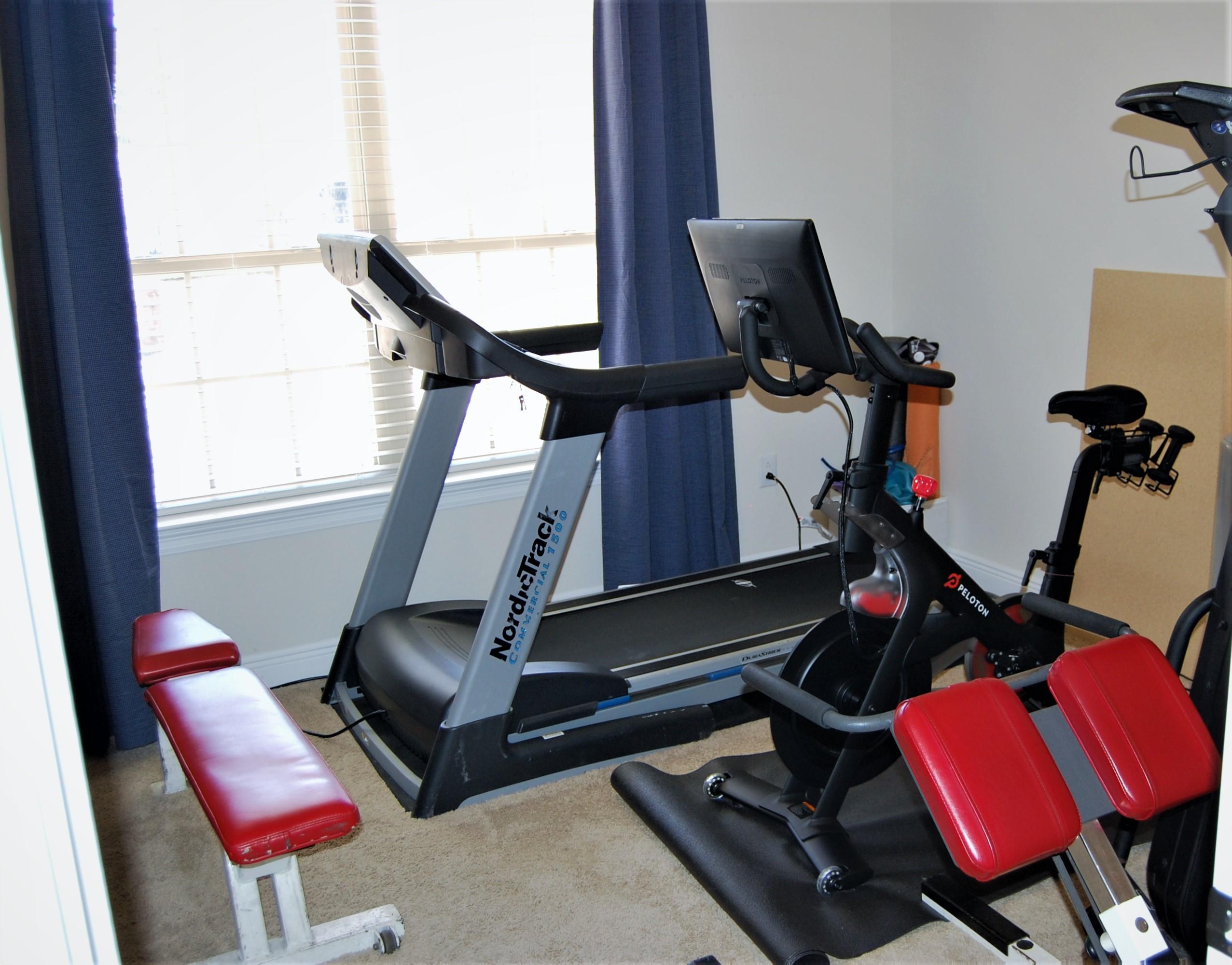 2497 Crescent Road Navarre, FL 32566 - Photo 34 of 51 34 Bedroom