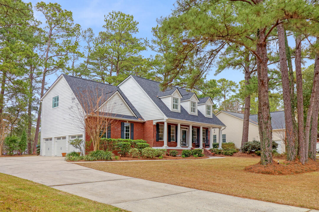 316 Clubview Road Summerville, SC 29485 - Photo 2 of 25 2