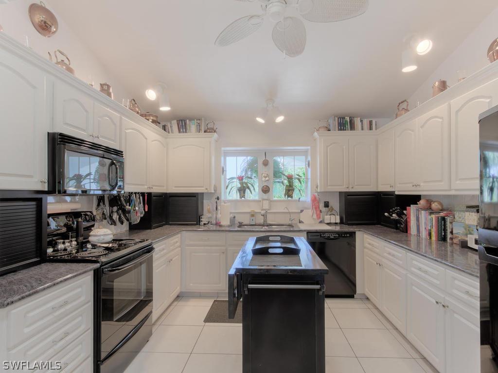 1525 Sand Castle Road Sanibel, FL 33957 - Photo 5 of 21 Gallery Image 5