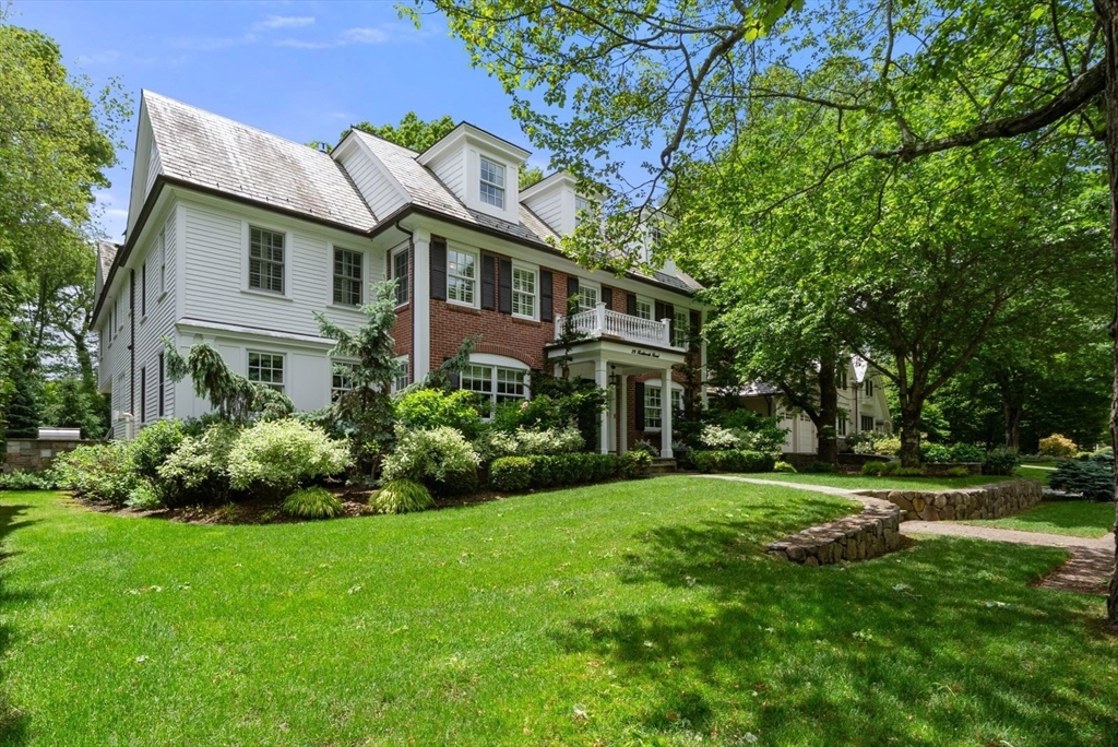 25 Kenilworth Road Wellesley, MA 02482 - Photo 2 of 42