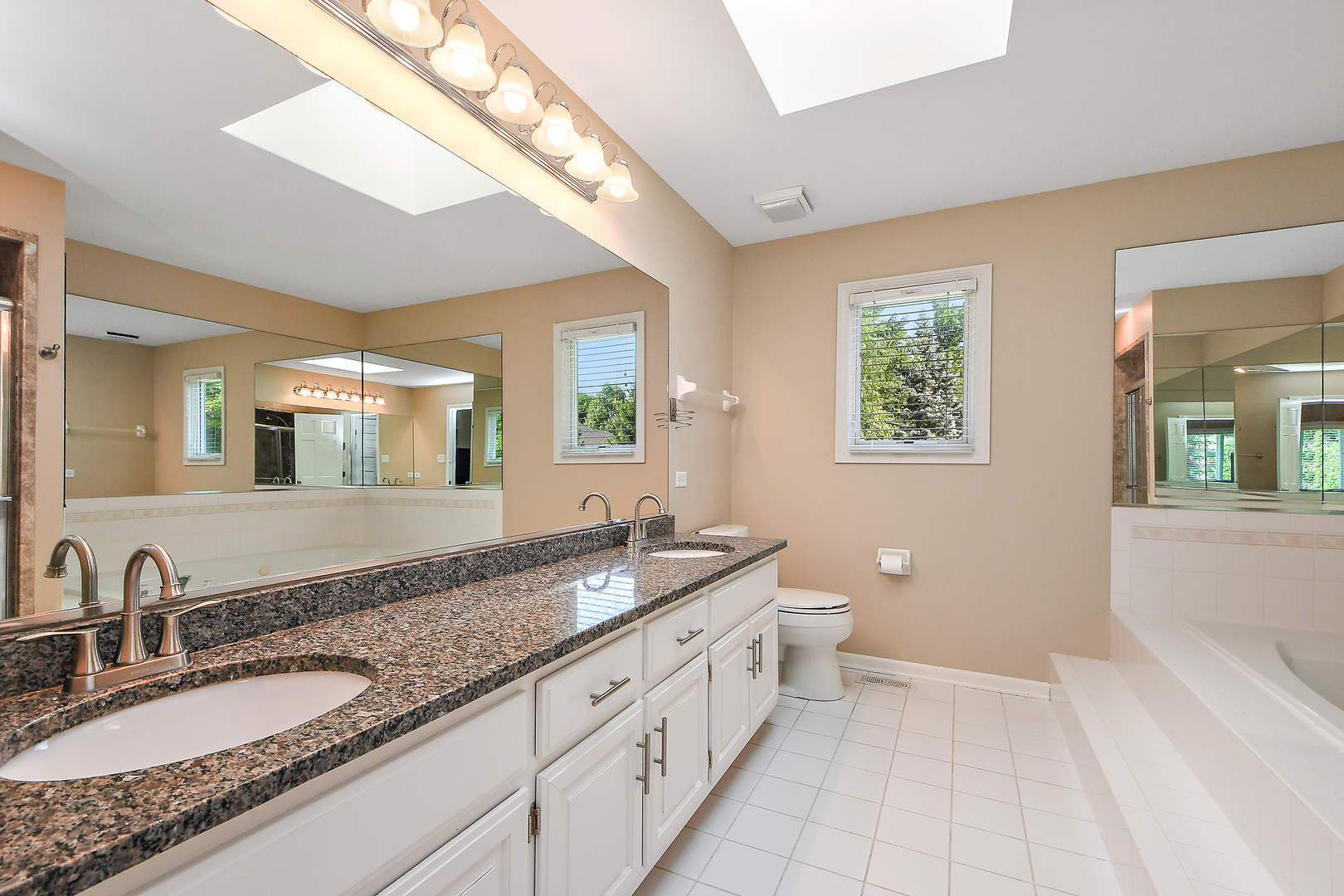 543 Gateshead Drive Naperville, IL 60565 - Photo 20 of 35