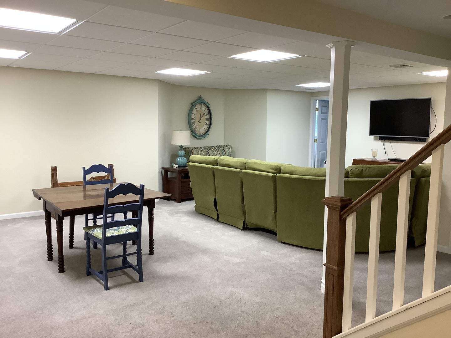 16623 West Sweedler Road Manhattan, IL 60442 - Photo 32 of 43 a view of a room that has a table and a chair in it