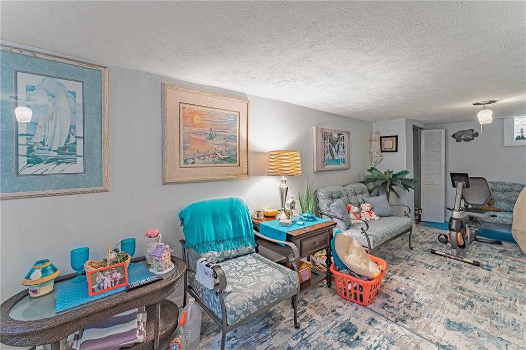 3238 Provost Road Pittsburgh, PA 15227 - Photo 19 of 25 Gallery Image 19