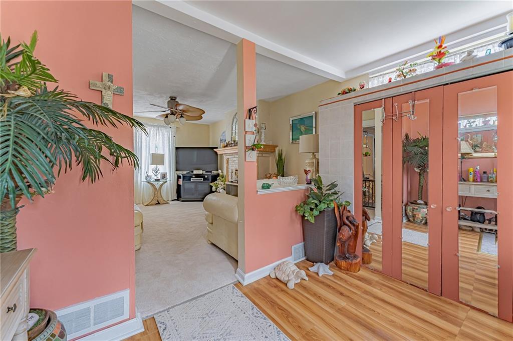 3238 Provost Road Pittsburgh, PA 15227 - Photo 5 of 25 Gallery Image 5