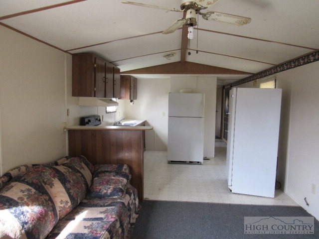 434 Tucker Road Lansing, NC 28643 - Photo 6 of 10