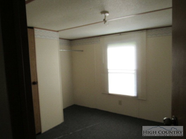434 Tucker Road Lansing, NC 28643 - Photo 7 of 10