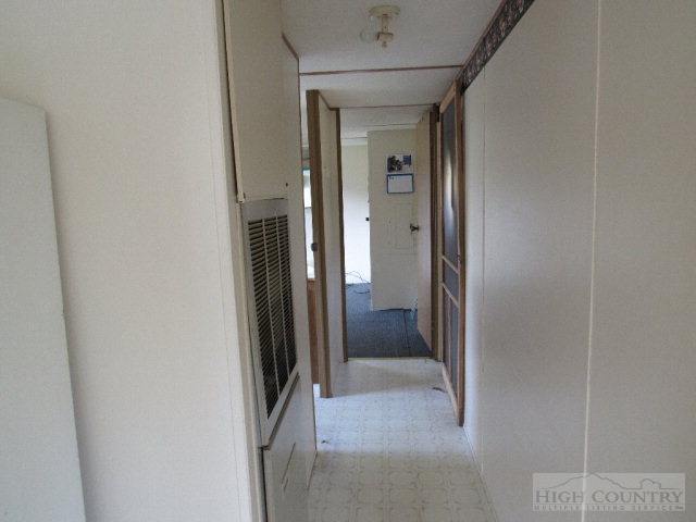 434 Tucker Road Lansing, NC 28643 - Photo 8 of 10