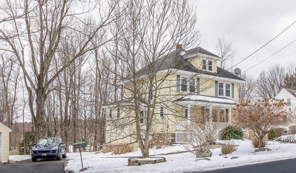 53 Phillips Road Holden, MA 01520 - Photo 2 of 23 Gallery Image 2