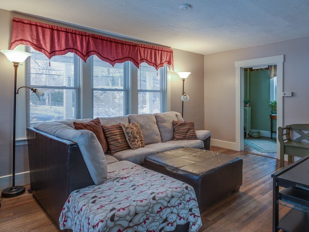 53 Phillips Road Holden, MA 01520 - Photo 6 of 23 Gallery Image 6