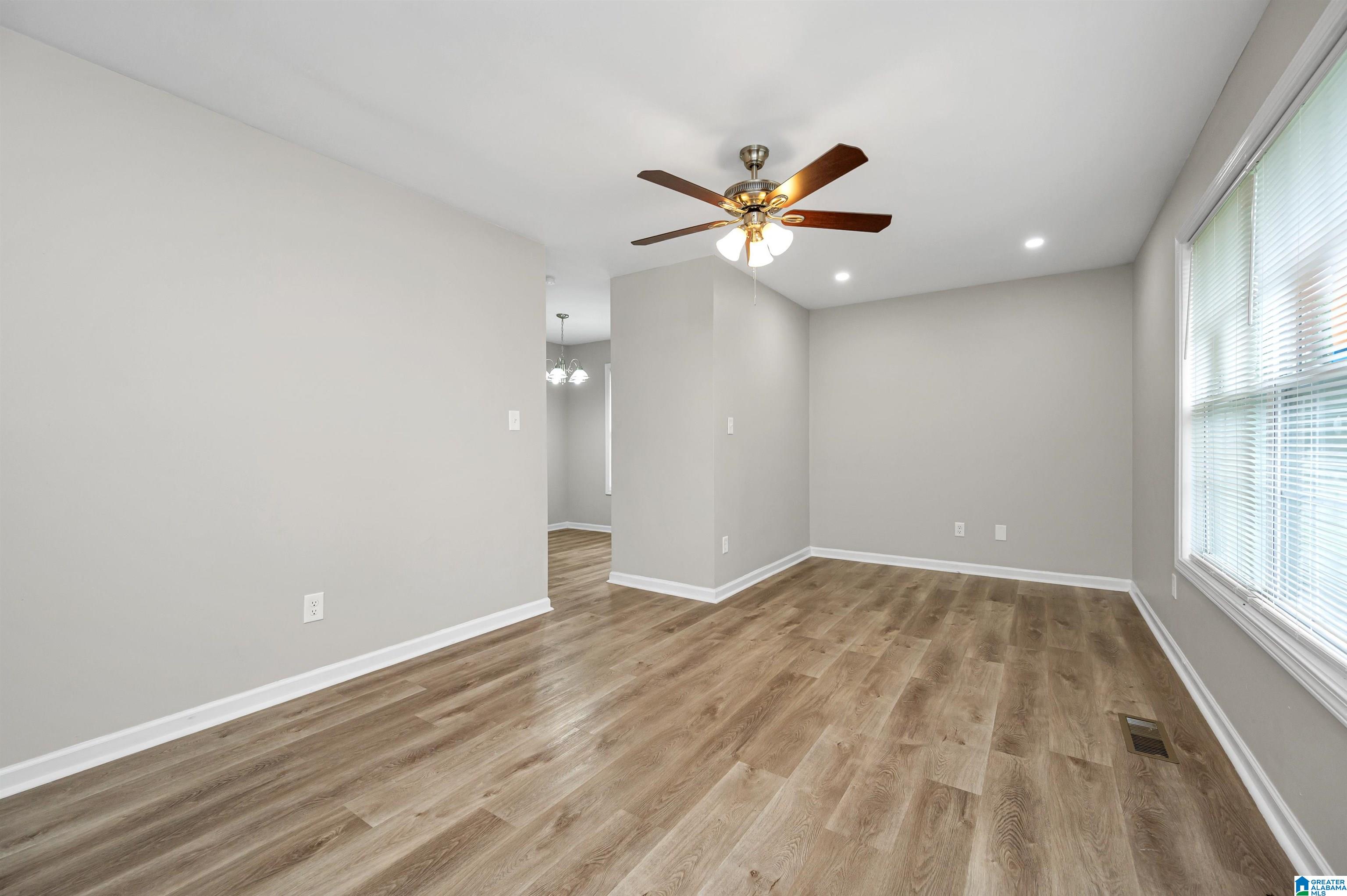 208 6th Street Docena, AL 35060 - Photo 5 of 24