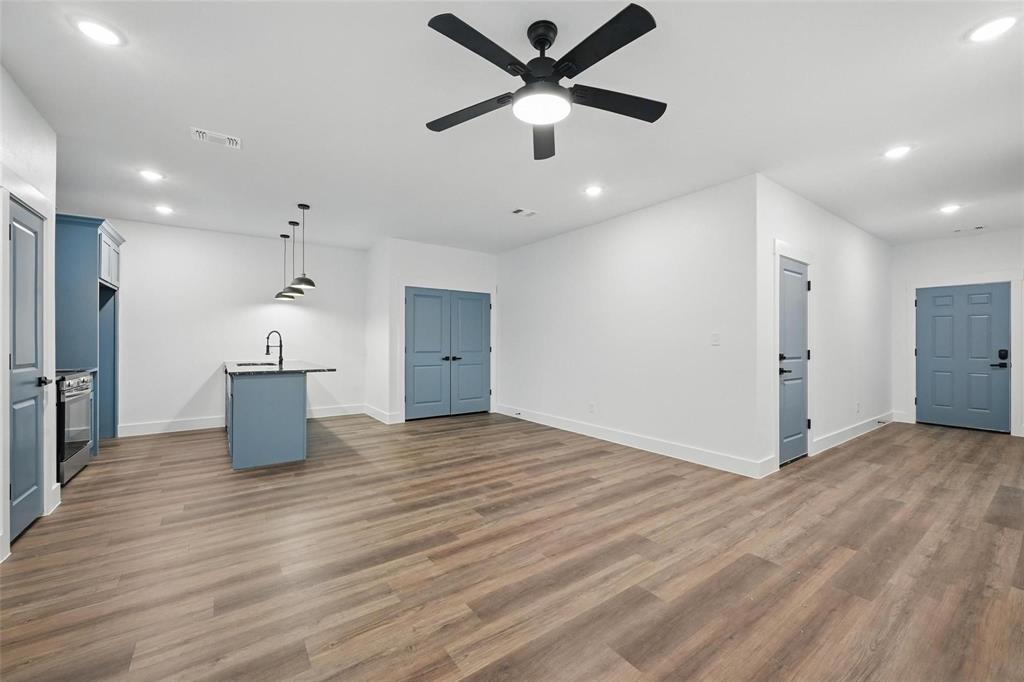 427 Munson Street Denison, TX 75021 - Photo 4 of 19