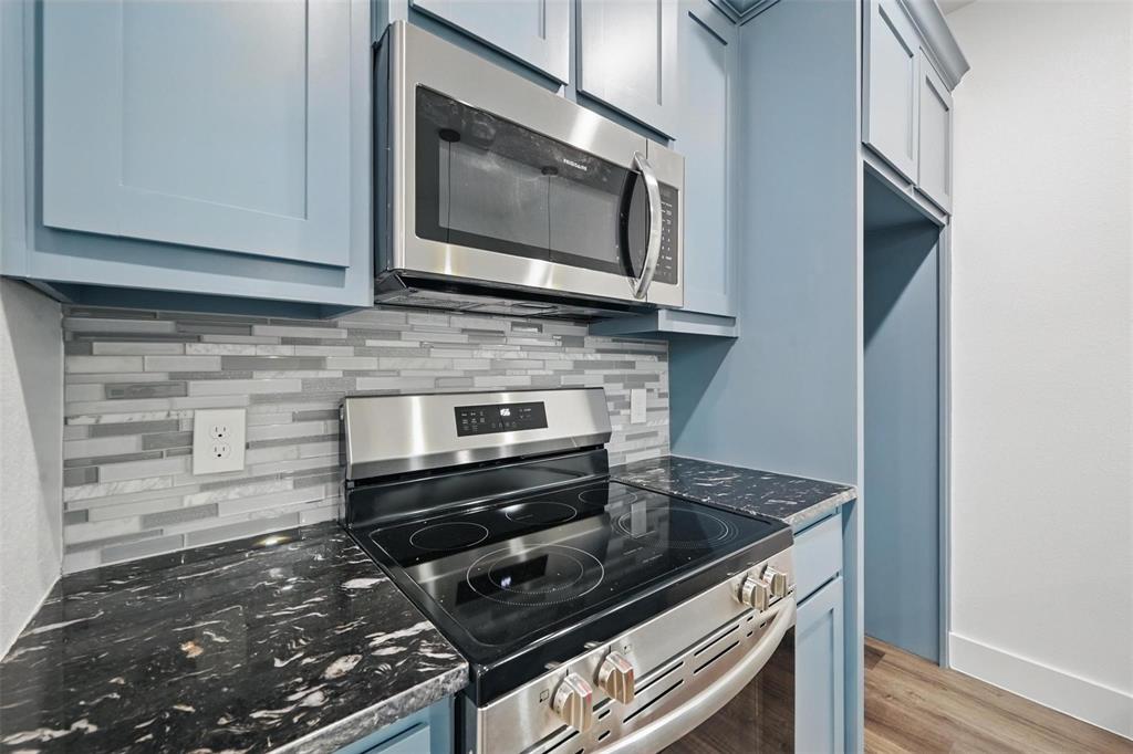 427 Munson Street Denison, TX 75021 - Photo 7 of 19