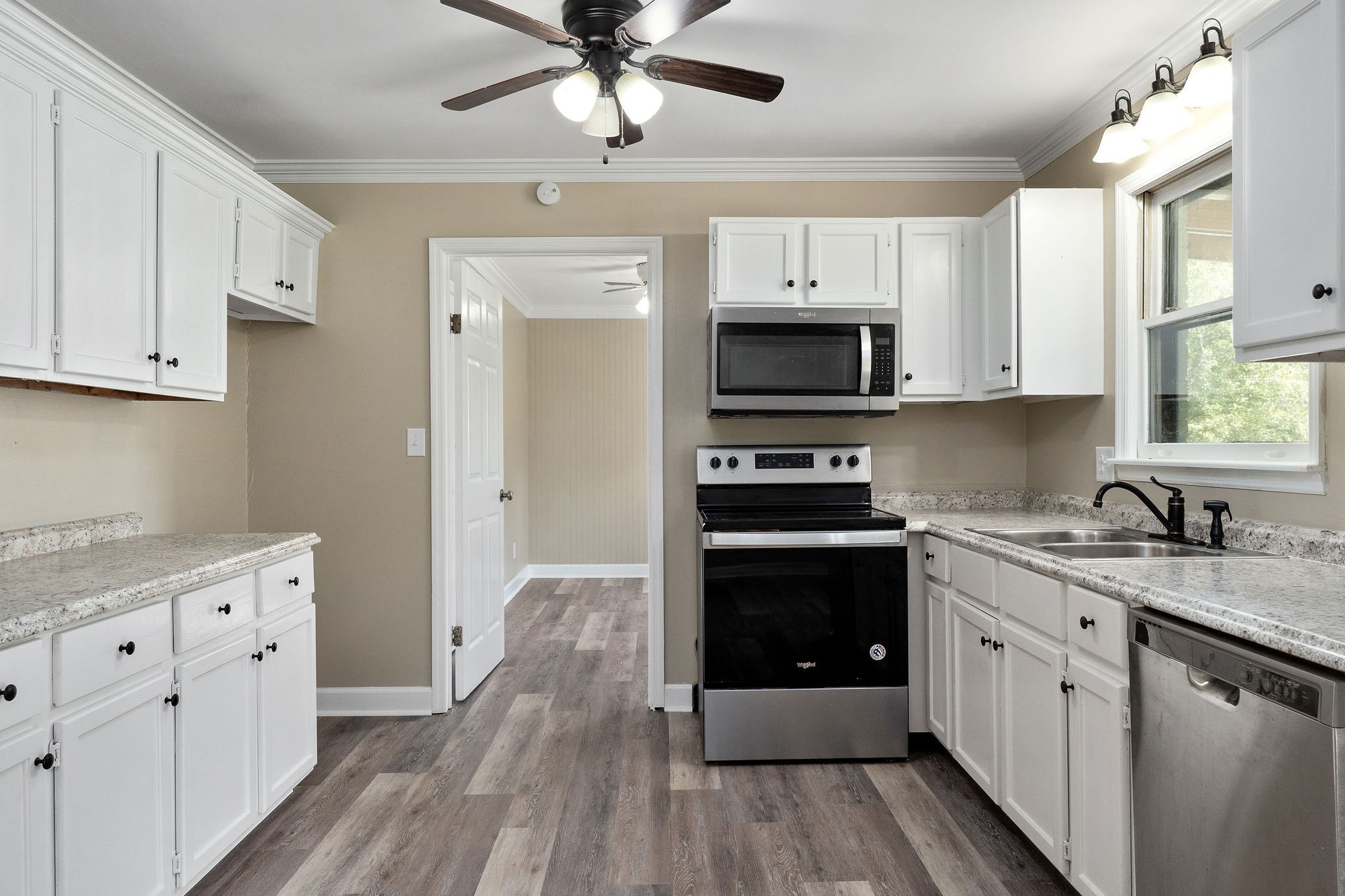 2281 Short Mountain Road McMinnville, TN 37110 - Photo 11 of 33