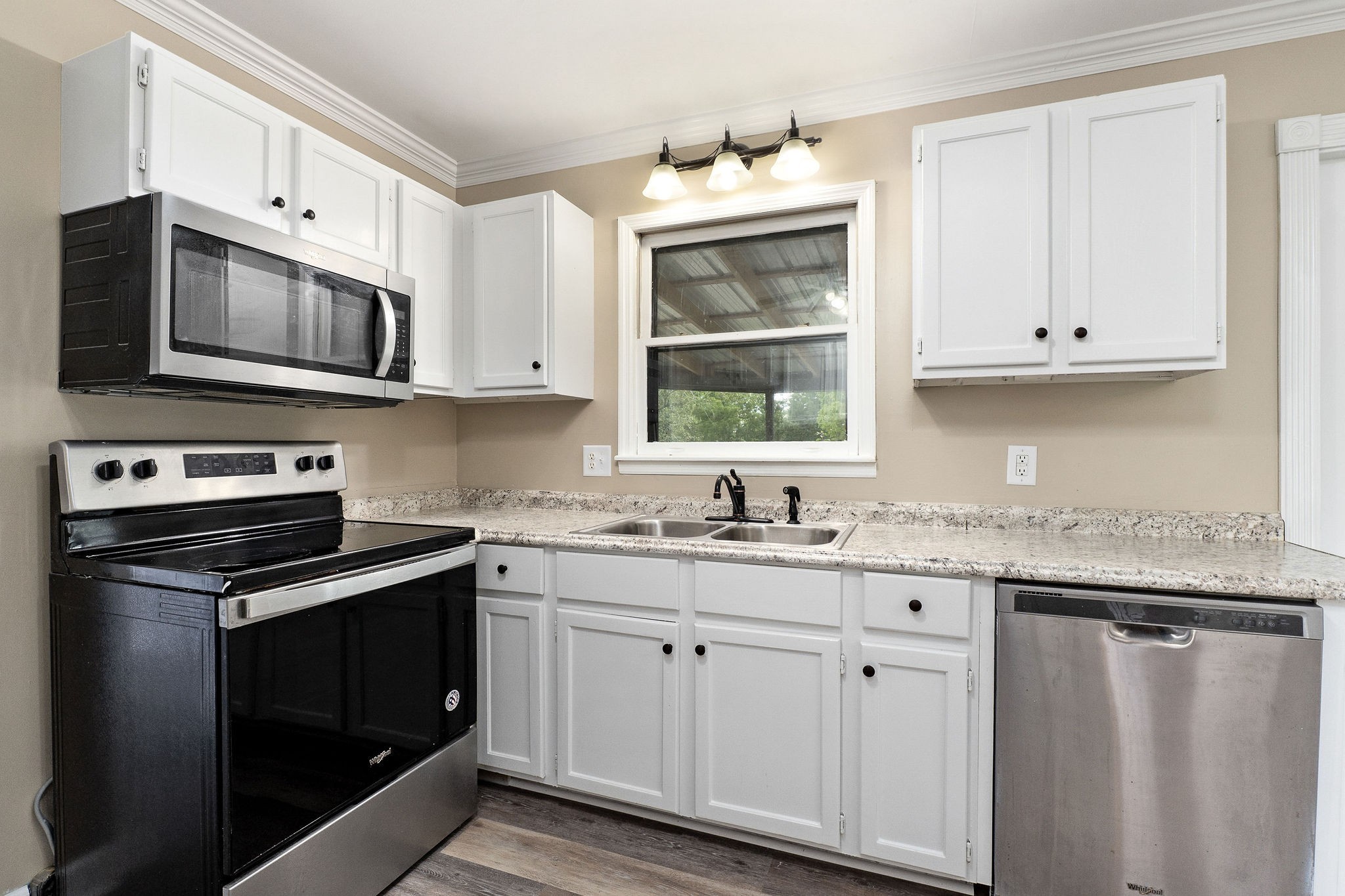 2281 Short Mountain Road McMinnville, TN 37110 - Photo 12 of 33