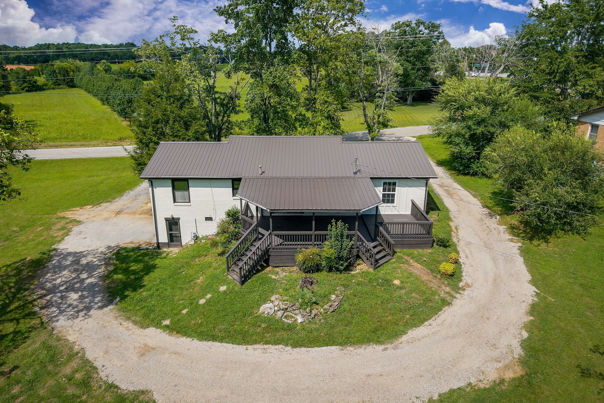2281 Short Mountain Road McMinnville, TN 37110 - Photo 2 of 33