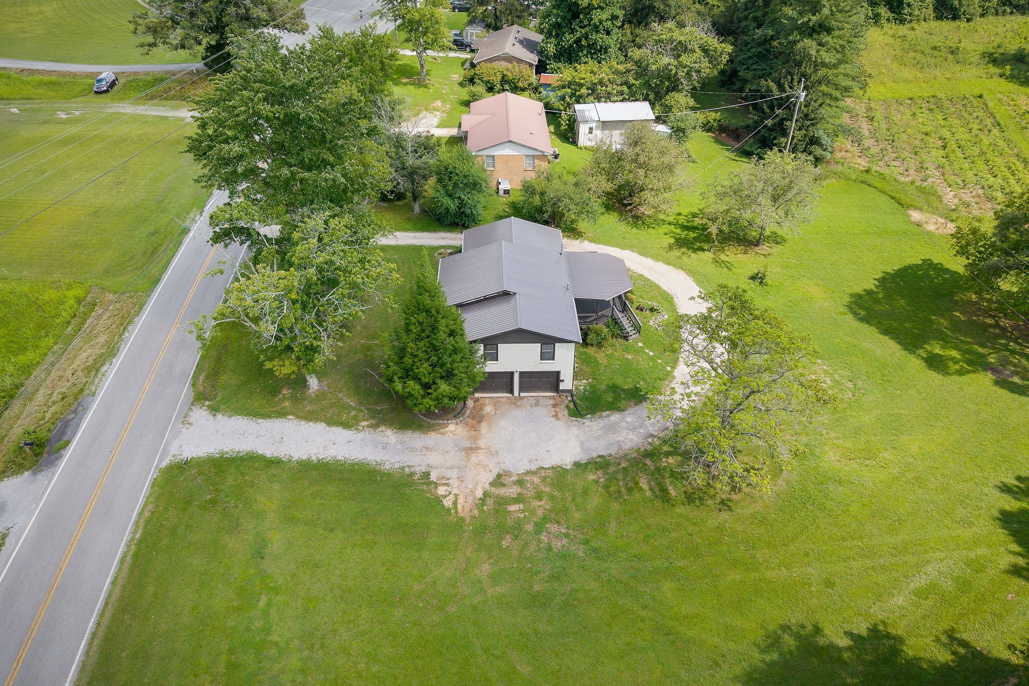 2281 Short Mountain Road McMinnville, TN 37110 - Photo 29 of 33