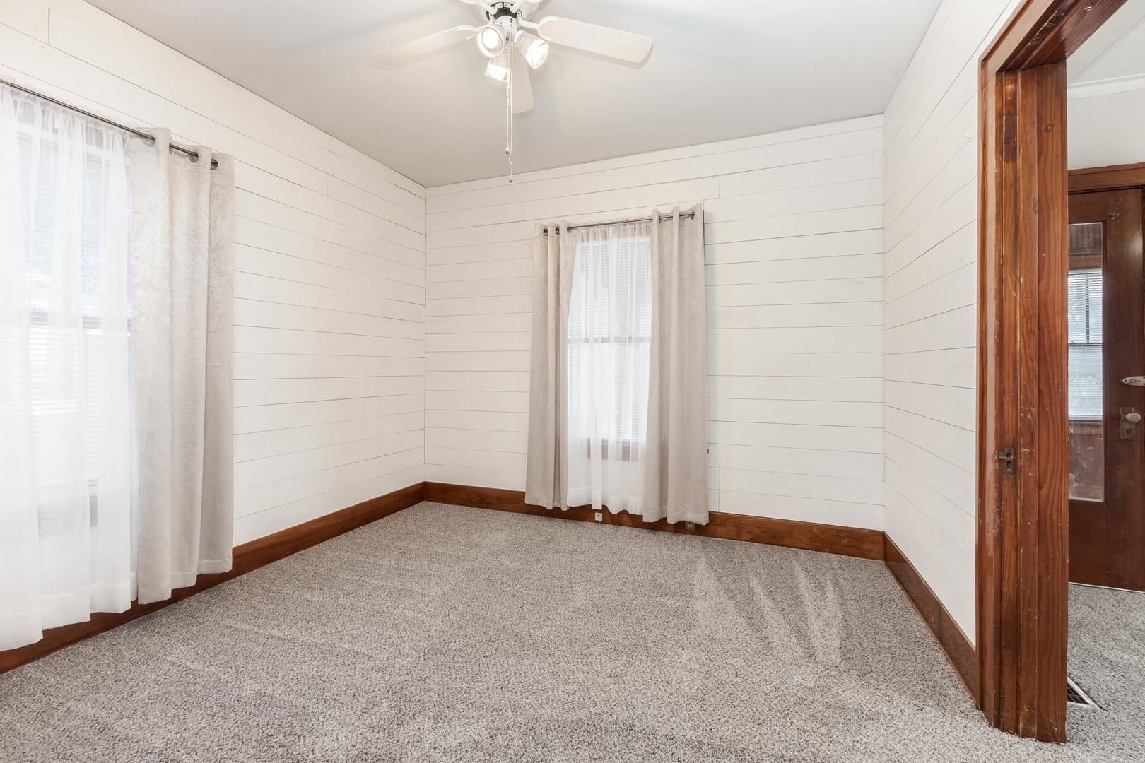 415 North Locust Street Pontiac, IL 61764 - Photo 21 of 37