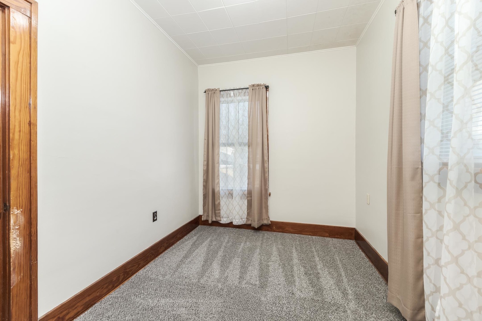 415 North Locust Street Pontiac, IL 61764 - Photo 22 of 37